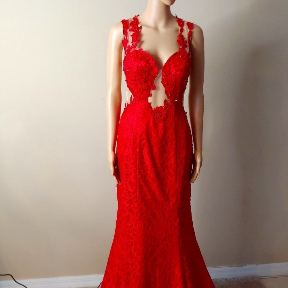 NWT Sexy  Mermaid Style Red Lace Long Ball Gown by Temptation